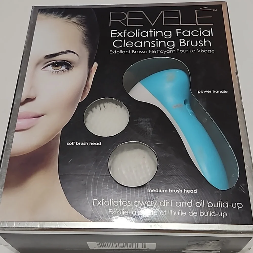 Revelé Exfoliating Facial Cleansing Brush W/2 Brush Heads